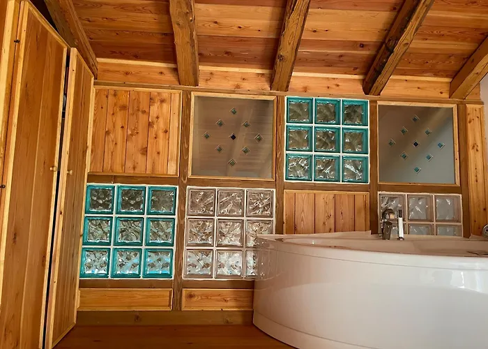 Holiday home Vite In Rosa La Casetta *